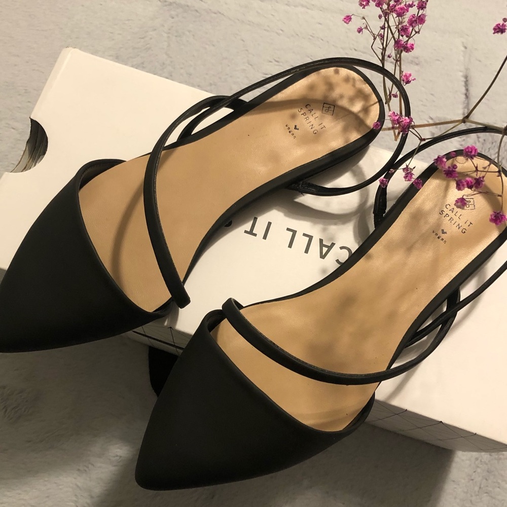 NWOT Call It Spring Flats - Picture 2 of 3